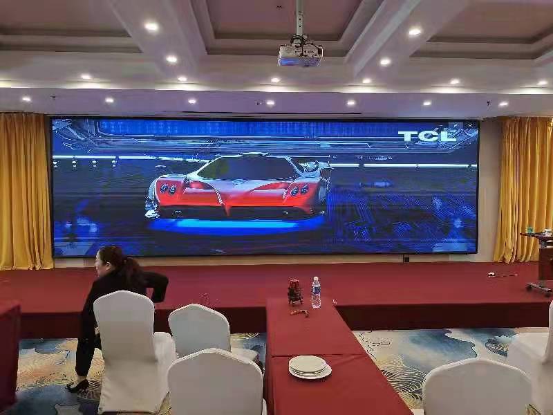 陜西安康宜尚酒店項目20平方，大華豐視P2.5大屏安裝完畢！